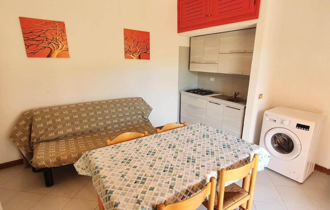 Iss Travel, Le Carrube Two Bedrooms Apartments With Air Conditioning San Teodoro  Exterior photo